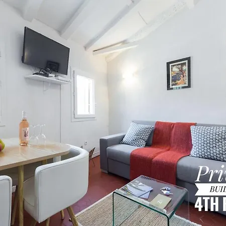 Private Building, 4 Apts, Unique At Nice- Old Town