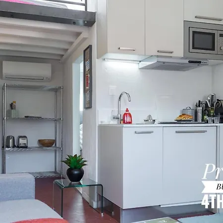 Private Building, 4 Apts, Unique At Nice- Old Town Apartment