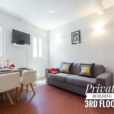 Private Building, 4 Apts, Unique At Nice- Old Town Apartment