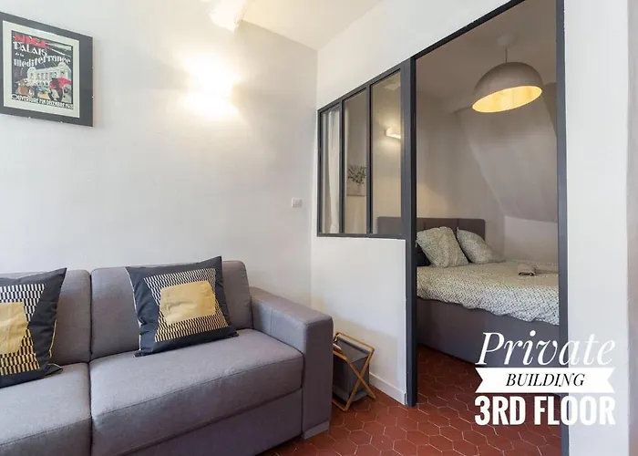 Private Building, 4 Apts, Unique At Nice- Old Town *