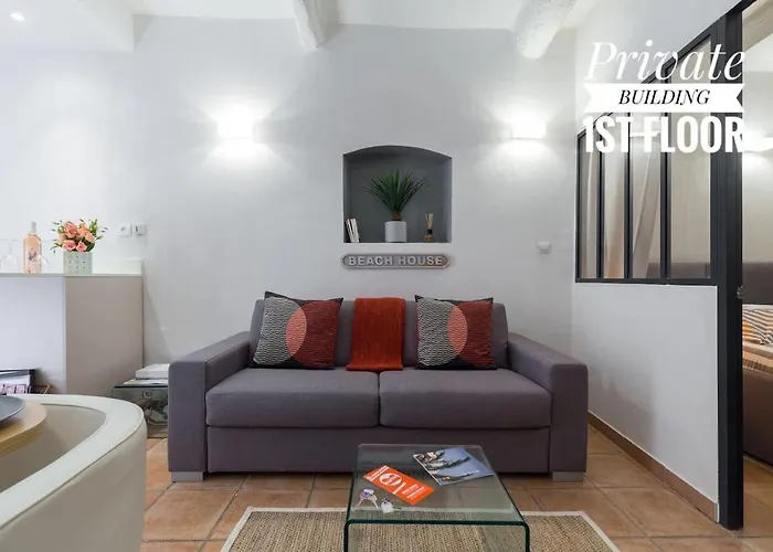 Private Building, 4 Apts, Unique At Nice- Old Town Апартаменты Ницца
