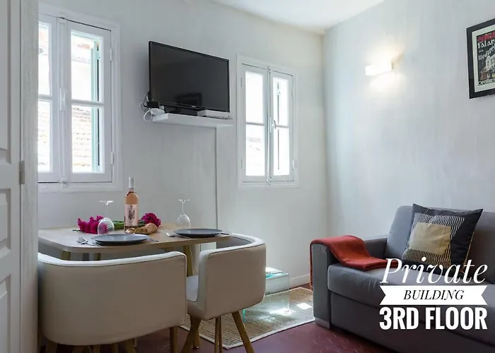 Private Building, 4 Apts, Unique At Nice- Old Town * Ницца