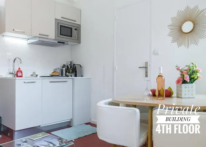 アパート Private Building, 4 Apts, Unique At Nice- Old Town *