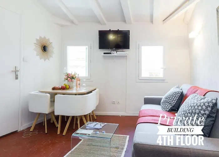 Private Building, 4 Apts, Unique At Nice- Old Town *