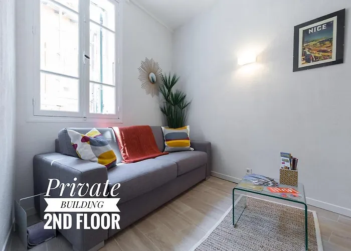 Private Building, 4 Apts, Unique At Nice- Old Town ニース