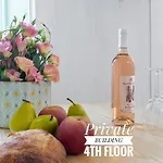 아파트 Private Building, 4 Apts, Unique At Nice- Old Town *