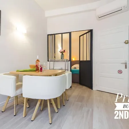 아파트 Private Building, 4 Apts, Unique At Nice- Old Town *
